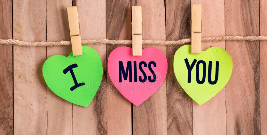 I will pretend to be someone you miss and reply to you - Main Image